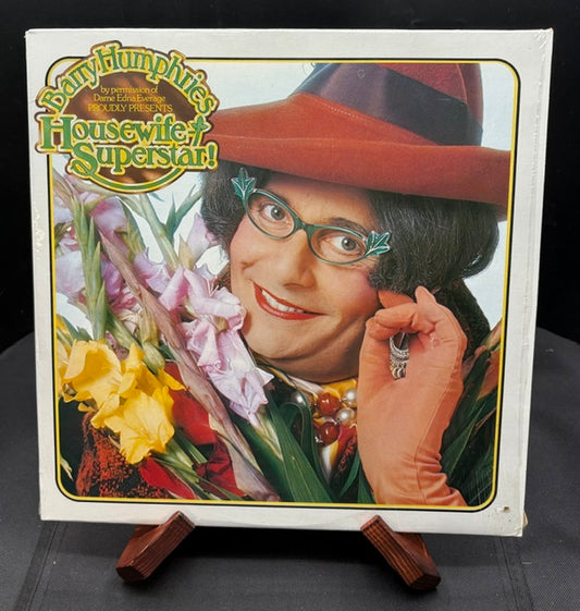 Barry Humphries - Dame Edna - Housewife Superstar! (open in shrink)